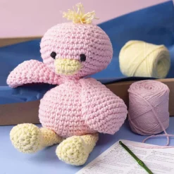 Creativ Company Amigurumi hæklekit - Ællingen Elly| Voksenværk|Kreativ Leg