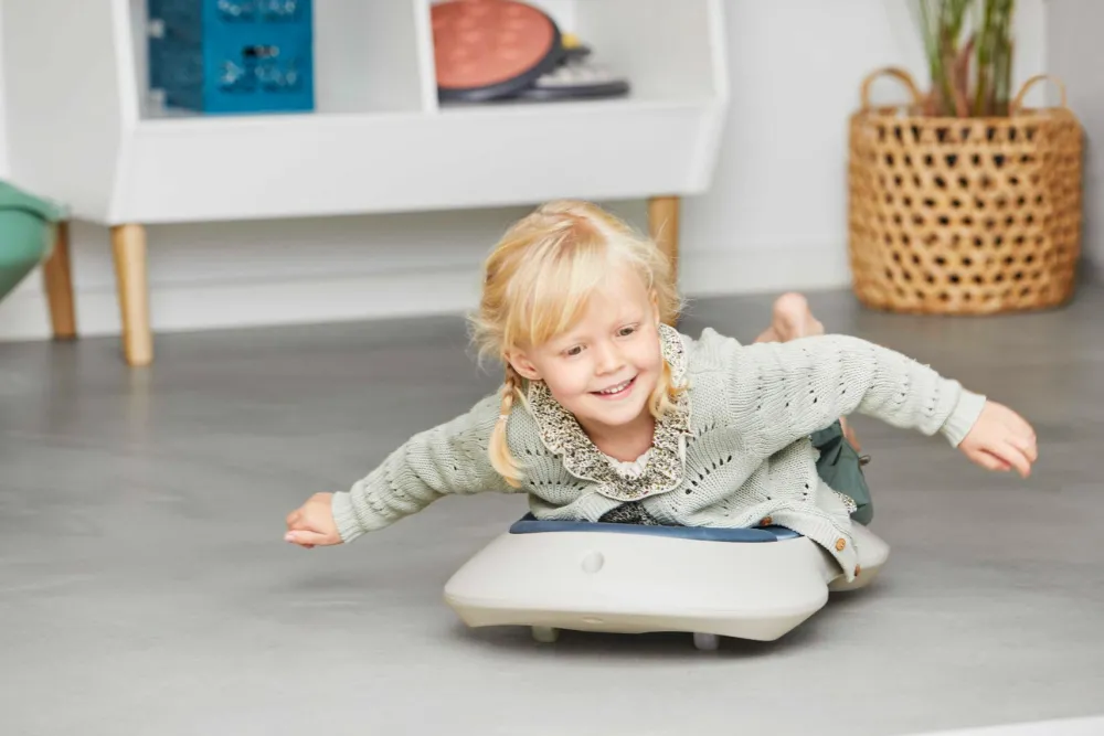 Gonge Floor surfer Nordic| Grovmotorik|Balanceleg