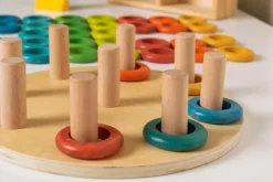 Regnbuebræt med ringe| Trælegetøj|Montessori